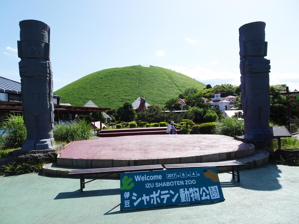 Izu No Ie Uno Villa Ito  Luaran gambar